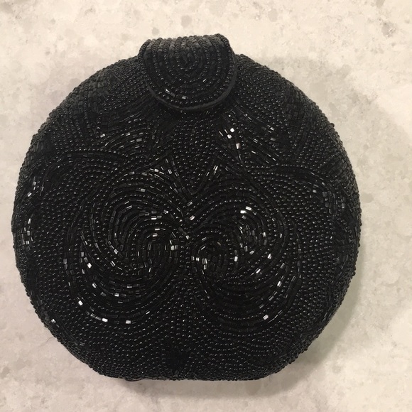 Adorable Vintage Beaded Black Evening Bag - Picture 2 of 6
